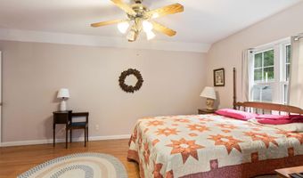 95 Cherokee Ave, Andrews, NC 28901