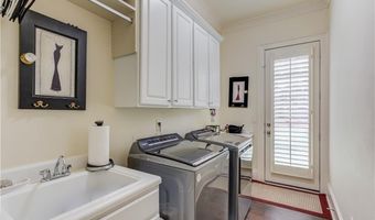10853 Enclave Ln, Alpharetta, GA 30022