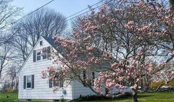 429 Forest Ave, Middletown, RI 02842