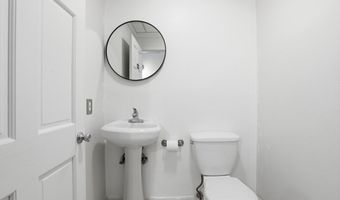 57 Main St 9, Amesbury, MA 01913