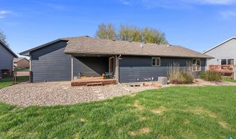 209 W Ironwood St, Brandon, SD 57005