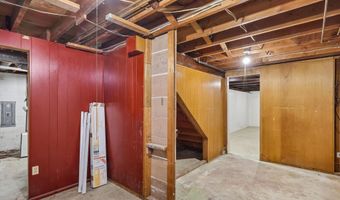 3803 Ontario St, Ames, IA 50014