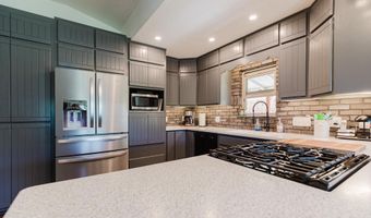 36 Old Railroad Dr, Alamogordo, NM 88310