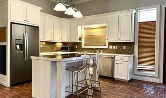 358 W SHORE Dr, Alexandria, LA 71303