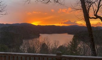 471 Rivard Rd, Glenville, NC 28736