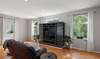 12371 Gregg Ln, Anchorage, AK 99515