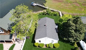 151 Conanicus Rd, Narragansett, RI 02882