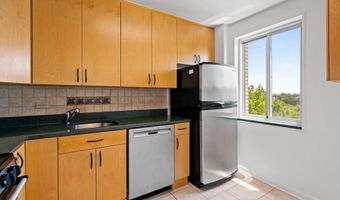 8315 N BROOK Ln 2-806, Bethesda, MD 20814