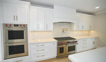 674 Lake Ave, Bay Head, NJ 08742