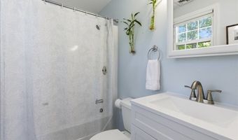 27 Kennel Hill Dr, Beverly, MA 01915
