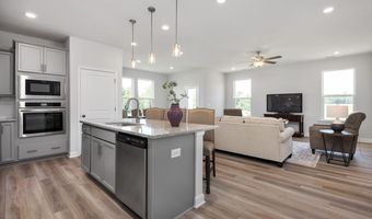 428 Brighton Way, Aberdeen, NC 28387