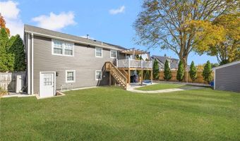 54 Salem Ave, Cranston, RI 02920