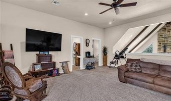 490 Royal Oaks Ln, Ardmore, OK 73401