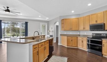 5513 GOLDEN ISLES Dr, Apollo Beach, FL 33572