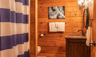 105 Lakewood Dr, Aberdeen, NC 28315