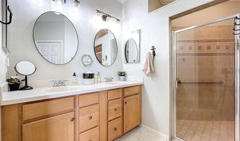 5663 SUNSET FALLS Dr, Apollo Beach, FL 33572