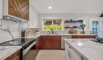 1232 Hele St, Kailua, HI 96734