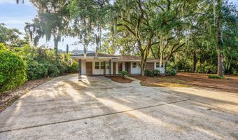 1711 Narcissus Ln, Beaufort, SC 29902