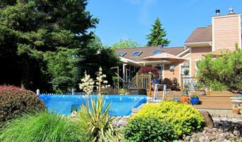 625 McKay Rd, Amsterdam, NY 12010
