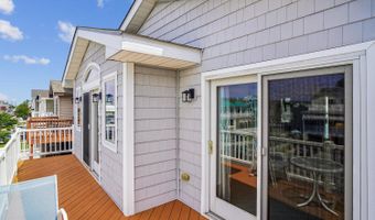 214 2ND St, Bethany Beach, DE 19930