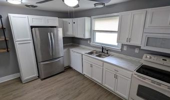 208 W Elm St, Alton, IL 62002