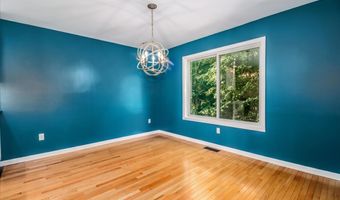 22 Ledgewood Dr 22, Brookfield, CT 06804