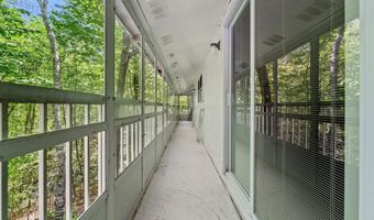 28 Olde Lantern Rd, Bedford, NH 03110