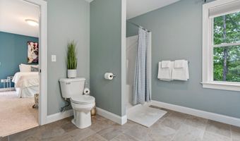 271 Red Gate Ln, Acton, ME 04001