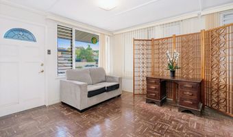 557 Maalo St, Kahului, HI 96732