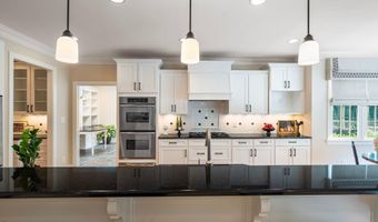 7713 Summercrest Dr, Apex, NC 27539