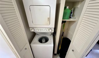 98-1034 Moanalua Rd 4202, Aiea, HI 96701