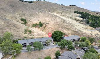 4790 Bitterbrush Dr, Boise, ID 83617