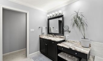 9 Cherry Ln, Bedford, NH 03110