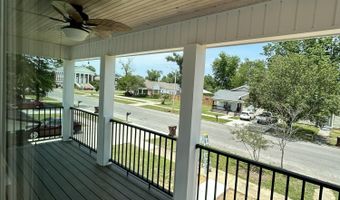 210 S 3rd St, Amory, MS 38821