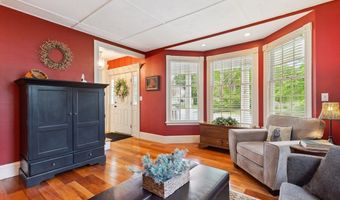 292 Plymouth St, Abington, MA 02351