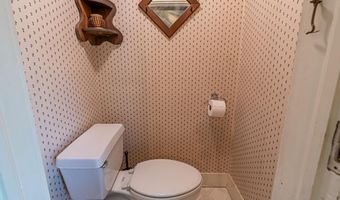 303 E Main St, Abingdon, VA 24210