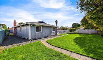 1983 Ernest Way, Arcata, CA 95521