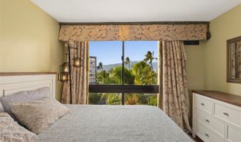 300 Wai Nani Way Ii/716, Honolulu, HI 96815