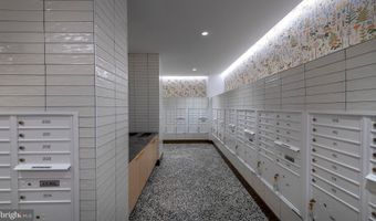 4710 ELM St 1B-E-1213, Bethesda, MD 20814