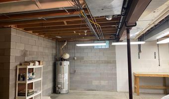 3475 Torrey Pines Dr, Akron, OH 44333