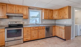 27 May St, Blackstone, MA 01504