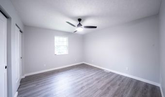 304 Sunset Dr, Aurora, IN 47001