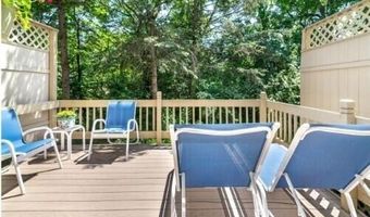 2734 Winter Garden Ct, Ann Arbor, MI 48105