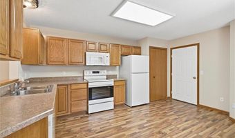 6240 157th St W, Apple Valley, MN 55124
