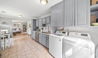 28 Paige Dr, Coventry, RI 02816