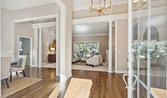 210 Old Plantation Dr W, Beaufort, SC 29907