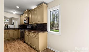 141 Greenridge Rd, Clover, SC 29710