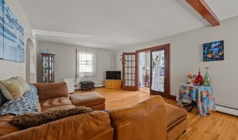 5 Wall St, Cromwell, CT 06416