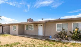 15944 Wintun Rd, Apple Valley, CA 92307