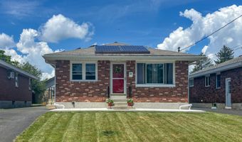 24 Joanne Ct, Albany, NY 12209